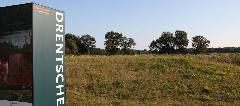 Spacious Holiday Home With Garden, Zeegse — photo 1
