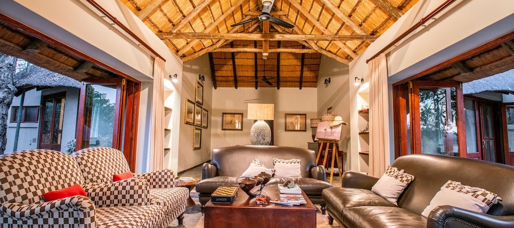 Ivory Wilderness River Rock Lodge, 克莱塞雷自然保护区 — 照片 1