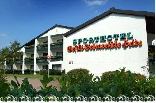 Seminar & Sporthotel Schravelsche Heide, 凯沃拉尔 — 照片 1