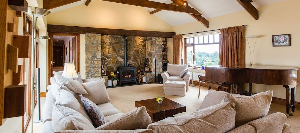 Ael Y Bryn Bed And Breakfast, Эглвисур — фото 1