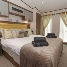 Whispering Willows 2-bed Lodge in Scarborough, Cayton — photo 2