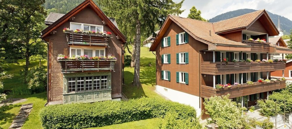 Hirschen Guesthouse - Village Hotel, Wildhaus — photo 1