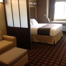 Microtel Inn & Suites Dillsboro/Sylva, 迪尔斯伯勒 — 照片 5