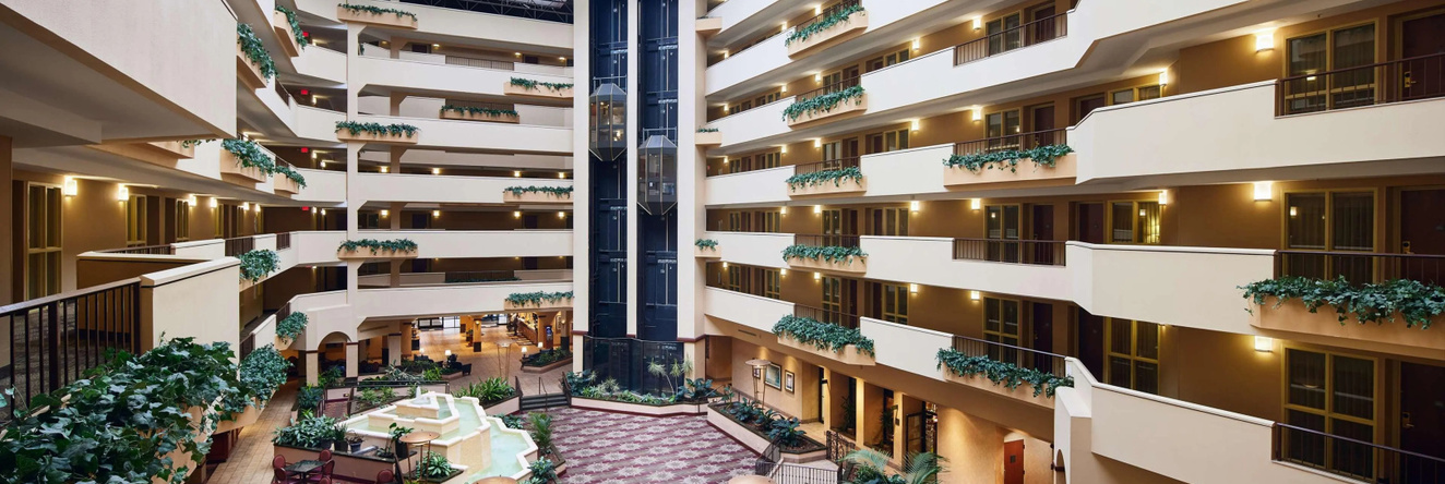 Embassy Suites by Hilton Columbia Greystone, 哥伦比亚 — 照片 1
