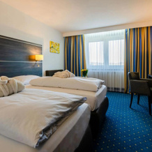 Hotel Fortuna Reutlingen West, Ройтлинген — фото 4
