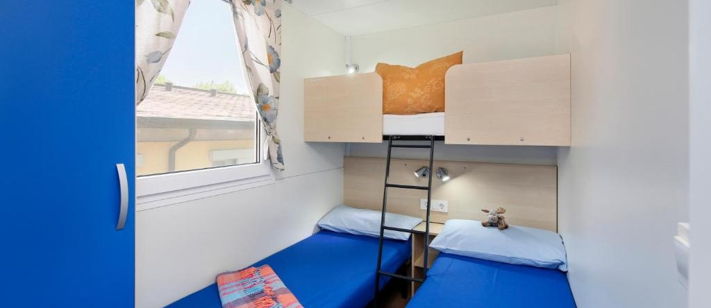 Albatross Mobile Homes on Camping Bijela Uvala, 丰塔纳 — 照片 1