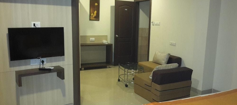 OYO 3441 Hotel Veer Residency, Panvel — photo 1