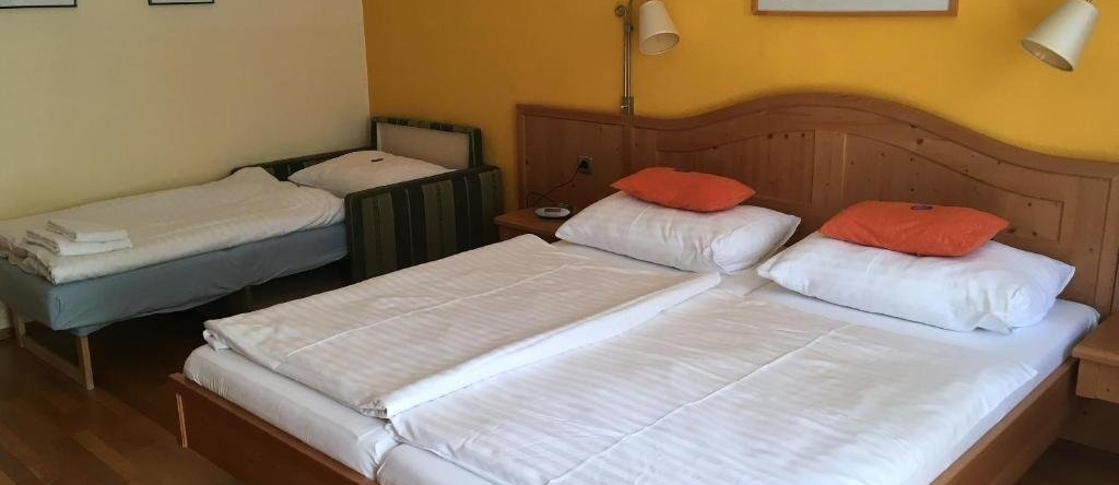 Hotel Garni Zur Post, 古姆波尔德斯基兴 — 照片 1