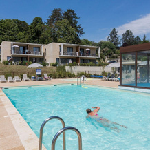 Modern apartment in the medieval Chinon in the Loire, 希农 — 照片 3
