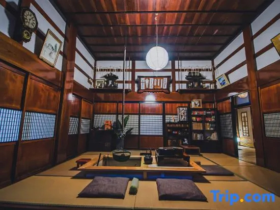 Sado Island 120-Year-Old Kominka – Private Villa With Irori, Hinoki Bath & Kura Sauna, Садо — фото 1