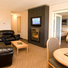 Woodlands Inn & Suites, Форт-Нельсон — фото 4