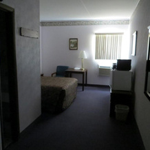 Bluffs Inn & Suites, Decorah — photo 5