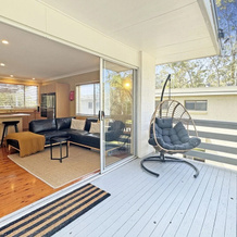 Pet-friendly 2-bed Beach House With Garden & BBQ, Surf Beach — photo 4