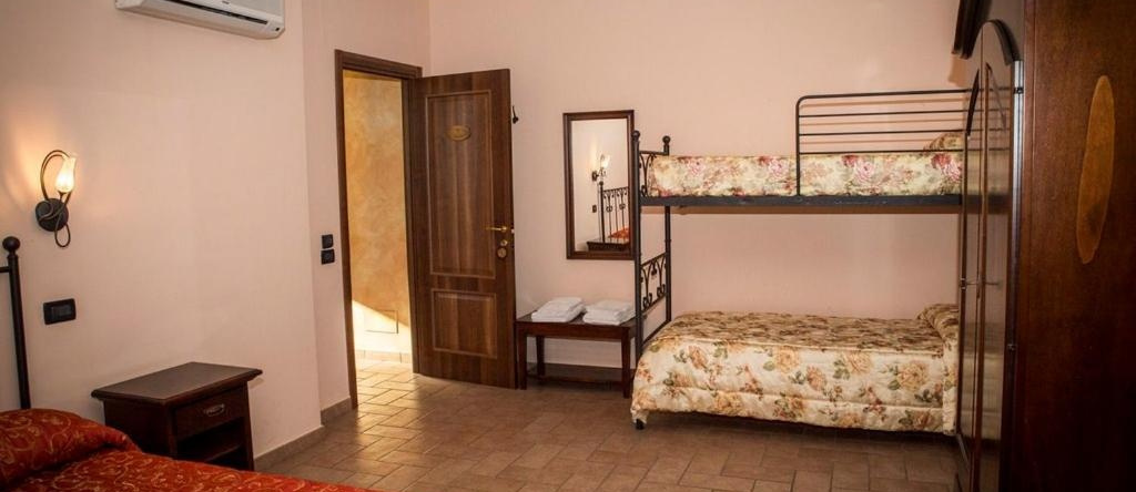 Agriturismo Parco delle Querce, 瓦伦塔诺 — 照片 1