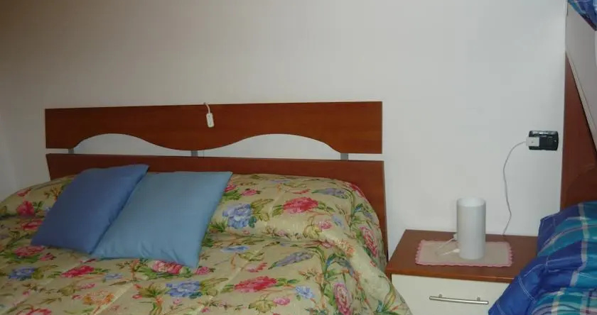 Doss Dei Olivi Appartamento, Лазино — фото 1