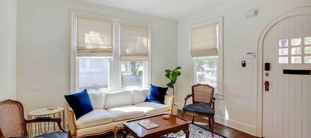 Walkable Tyler House w/ Deck: 1/2 Mi to Downtown!, Tyler — photo 1