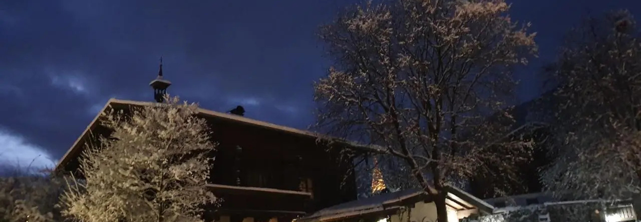 Appartement Pension Backenhausl Ferienwohnungen Chalets Hutten Komfortzimmer, Уттендорф — фото 1