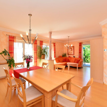 Sunny And Mediterranean House In Deggendorf With Luxurious Furnishings, Деггендорф — фото 2
