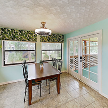 New Listing! Canal-side Gem W/ Huge Yard & Hot Tub 2 Bedroom Home, Oldsmar — photo 4