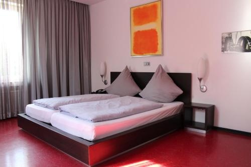 Hotel Hindenburg, Viersen — photo 1
