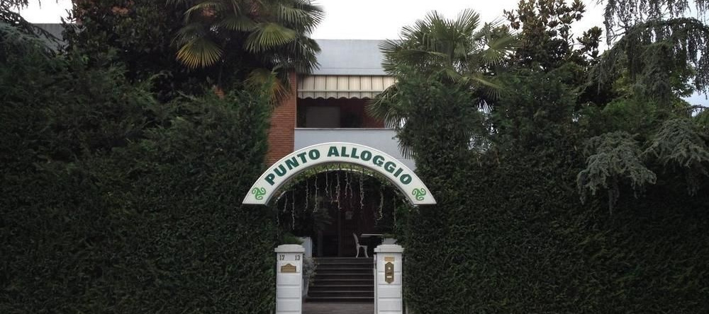 Punto Alloggio B&B, Баццано — фото 1
