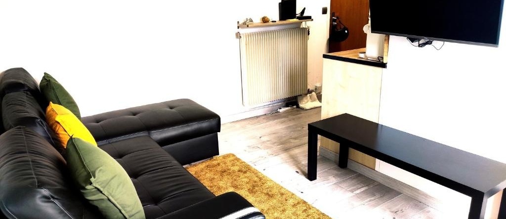 Appartement Entier Avec Beau Balcon - 5 Minutes À Pied De Melun Gare, Мелун — фото 1