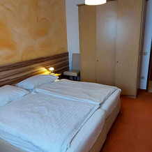 Pension Claudia, Voesendorf — photo 5