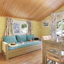Pleasant chalet with covered terrace in beautiful surroundings, Carnoux-en-Provence — photo 3