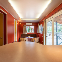Chalet With air Conditioning on Beautiful Park, 卡斯特列特-伊-拉-戈尔纳尔 — 照片 5