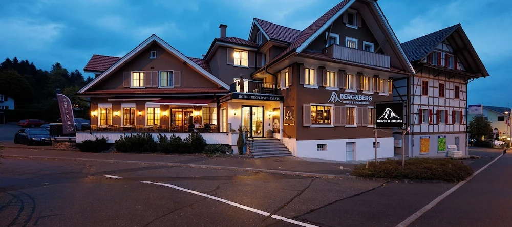 Berg & Berg Hotel - Hellbühl Self-Check-In, Нойенкирх — фото 1