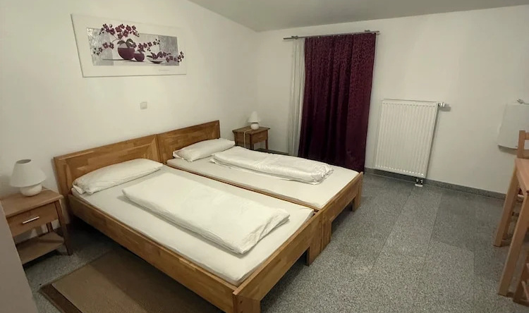 Attika Hotel, Хальстенбек — фото 1