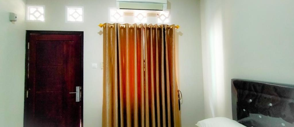 Aqsa Guest House Ciamis, 西亚米斯 — 照片 1