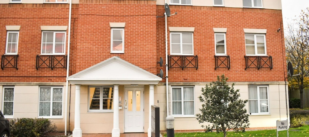 Lovely 2-bed Apartment in West Bromwich, 西布罗米奇 — 照片 1