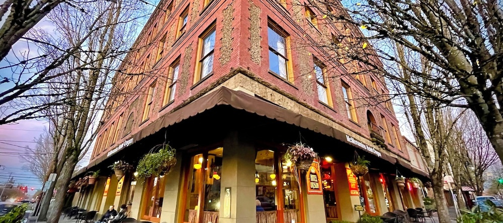 Mcmenamins Hotel Oregon, Мак-Миннвилл — фото 1