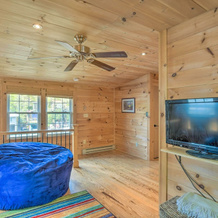 Screened Porch & Grill: Waterfront Landrum Cottage, Трайон — фото 3