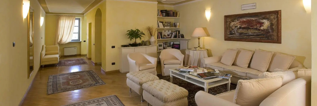 Albergo Castiglione Langhe, 卡斯蒂廖内蒂内拉 — 照片 1