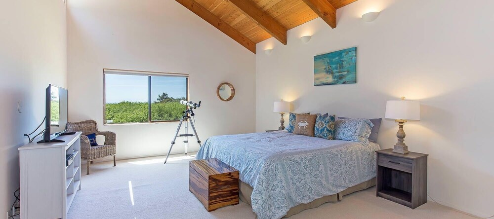 Grateful Getaway - Four Bedroom Home, 海牧场 — 照片 1