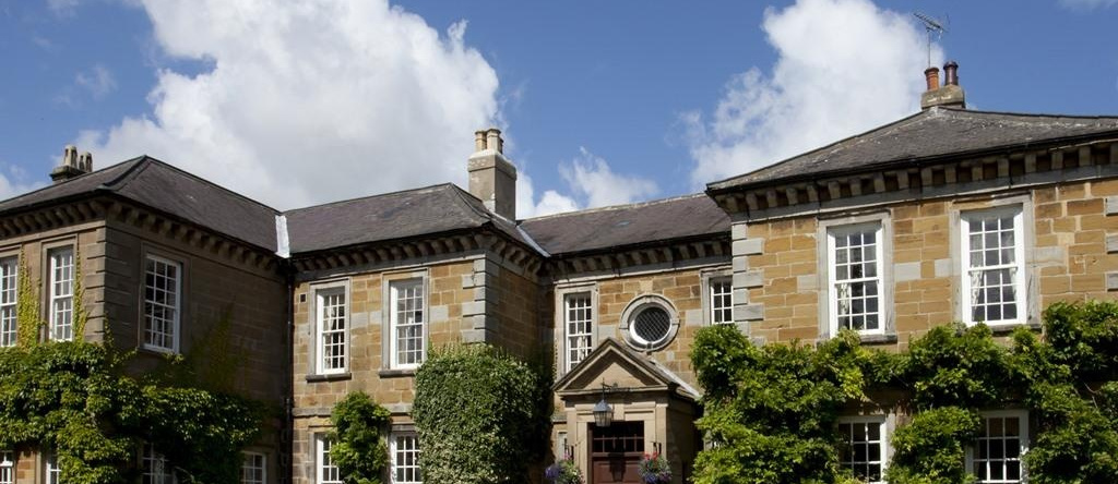 Sutton Hall Resort, 捷尔斯克 — 照片 1
