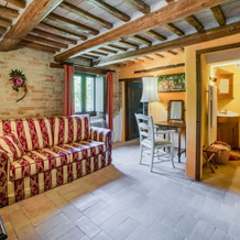 Lovely Holiday Home in Santa Vittoria In Matenano With Pool, 圣维托里亚因马泰纳诺 — 照片 4