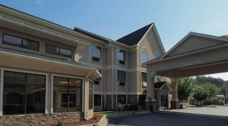 Best Western Mountain Villa Inn & Suites, Canton — photo 1