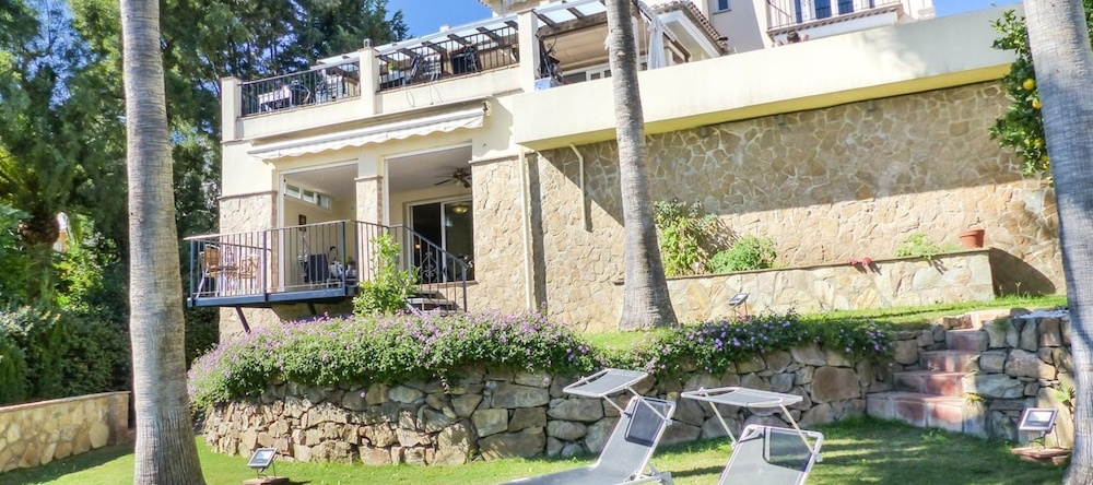 107333 - Villa in Mijas, 米哈斯 — 照片 1