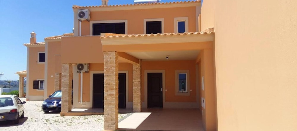 House With 4 Bedrooms In Pêra, With Wonderful Mountain View, Shared Pool, Enclosed Garden, Пера — фото 1