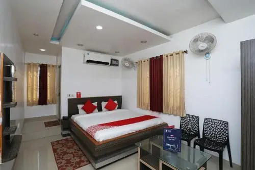 Hotel Yuvraj by OYO Room, 巴加尔普尔 — 照片 1