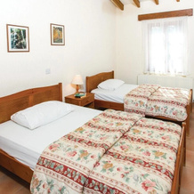 Stunning Home in Miliou Paphos With 3 Bedrooms, Sauna and Outdoor Swimming Pool, 米利厄 — 照片 2