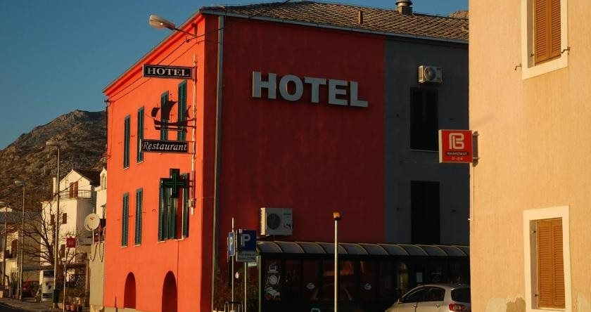 Hotel Palace Vrkljan, 卡尔洛巴格 — 照片 1