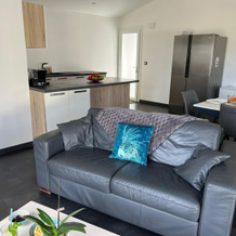 Holiday Home in Pouzols-Minervois with Private Outdoor Pool, 普佐尔米内尔瓦 — 照片 2