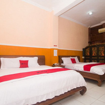 RedDoorz Syariah near Keraton Sumenep, Sumenep — photo 5