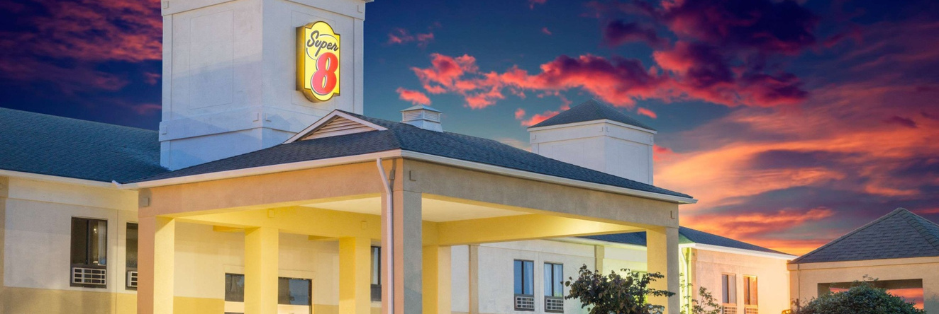 Super 8 By Wyndham Clemmons/Bermuda Run/Winston-Salem I-40, Клеммонс — фото 1