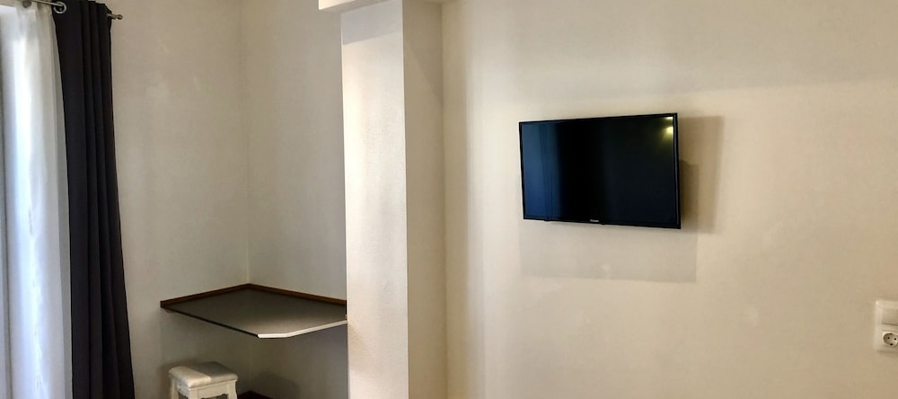 DESIGN LODGE by AlpenLuxus Appartements, Kramsach — photo 1