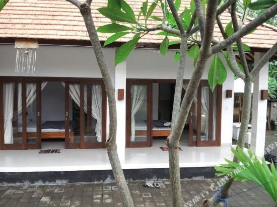 Mimpi Manis Air Sanih, 库布坦巴汉 — 照片 1